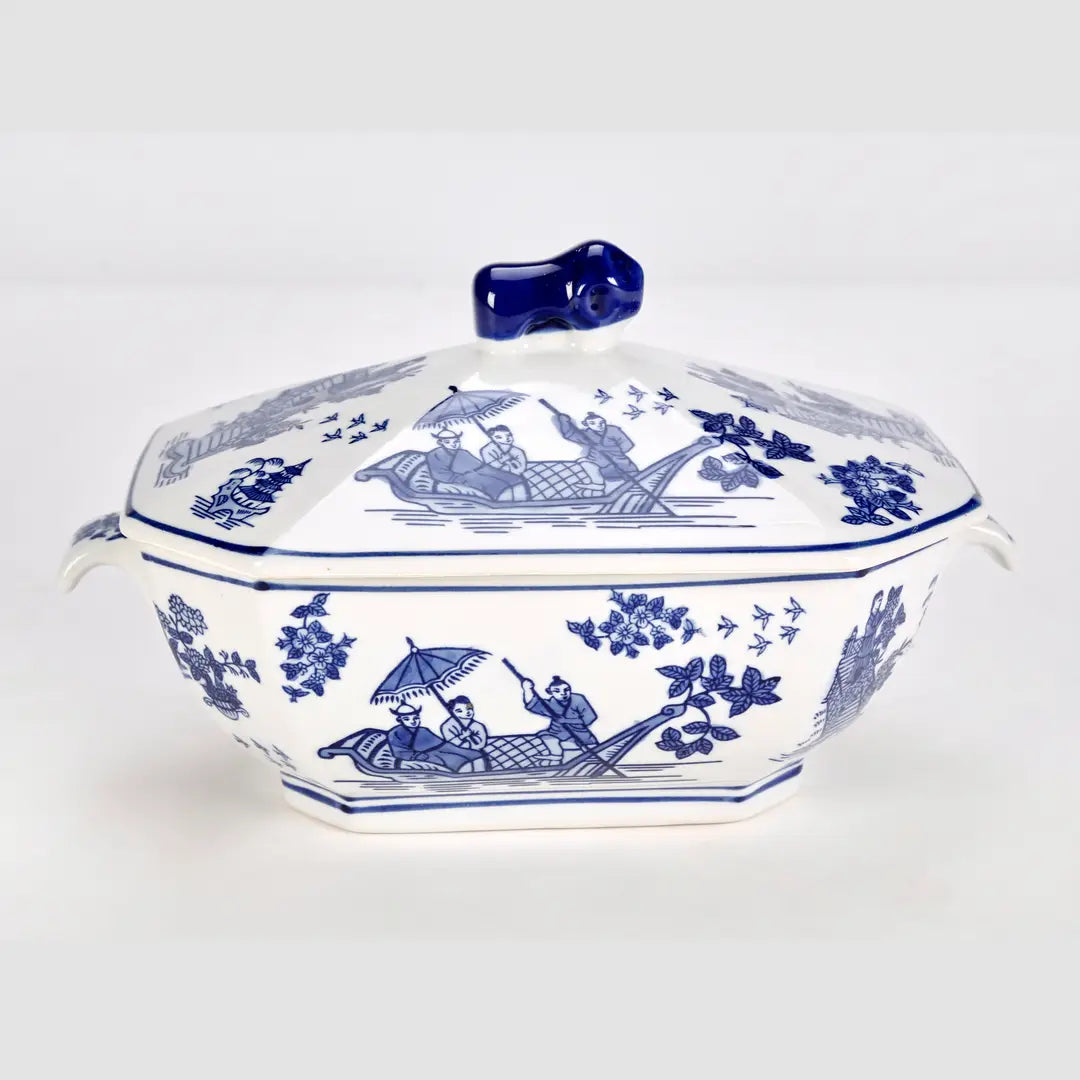 Chinoiserie Blue Willow Porcelain Covered Tureen