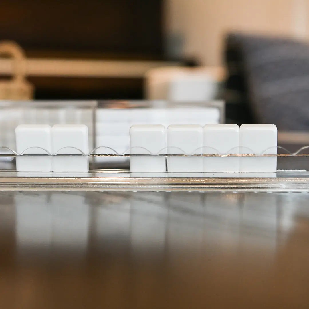 Clear Acrylic Scallop Mahjong Rack with Magnetic Pushers | Luxury Mahjong Accessories