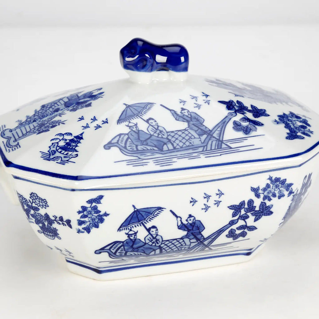Chinoiserie Blue Willow Porcelain Covered Tureen