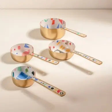 Circle of Joyee Measuring Cups